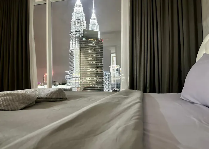 2Bedroom Soho Suite Klcc View By Homeizing