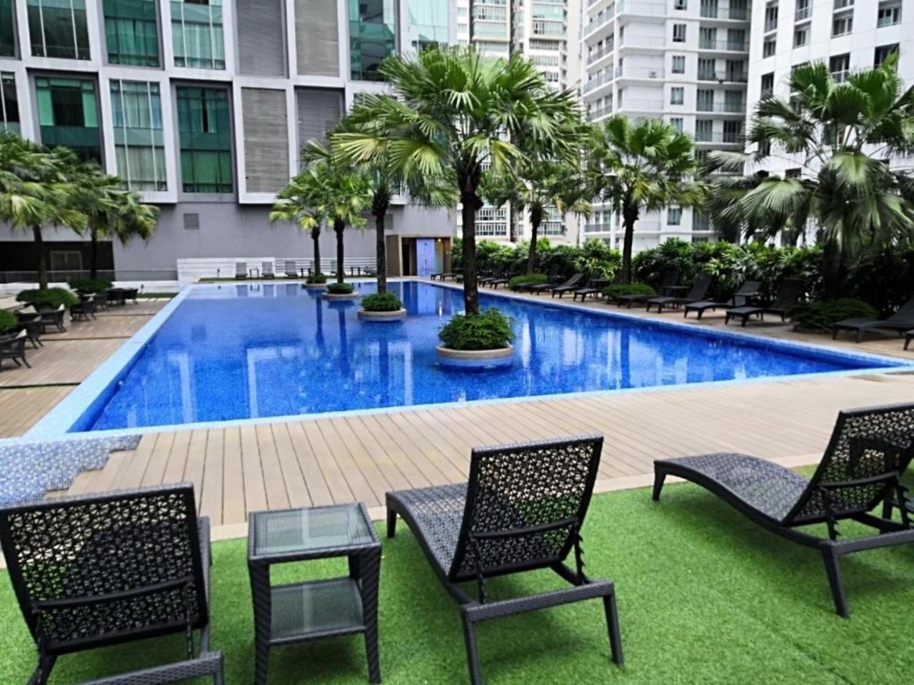 2bedroom Soho Klcc View By Homeizing Apartment